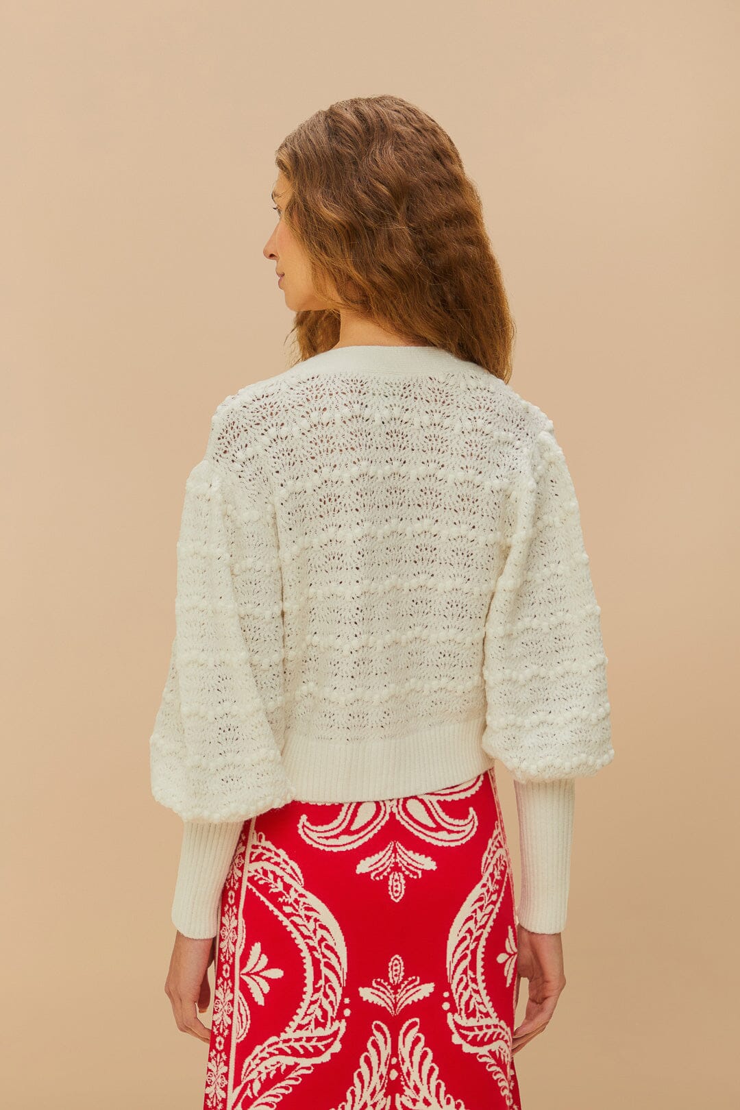 White Lace Stitch Knit Crop Cardigan - Image 4